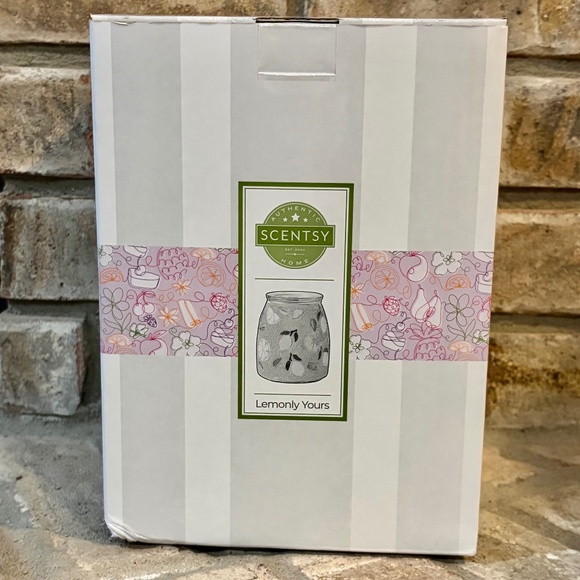 Lemonly Yours Scentsy Warmer